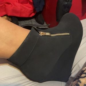 Ankle boots